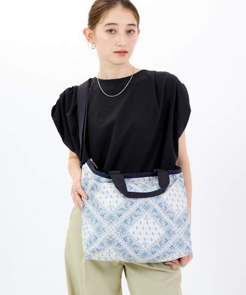 ■LeSportsac■DELUXE EASY CARRY TOTEバンダナブリーズ DELUXE EASY CARRY TOTE バンダナブリーズ（トートバッグ