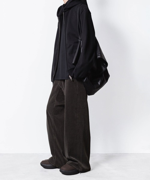 VEIN (ヴェイン)の「フィンクスコットン コーデュロイ リサイズ トラウザーズ / FINX CO CORDUROY RESIZE TROUSERS(その他パンツ・メンズ・ダークグレー・2/1/3)」の18枚目の写真