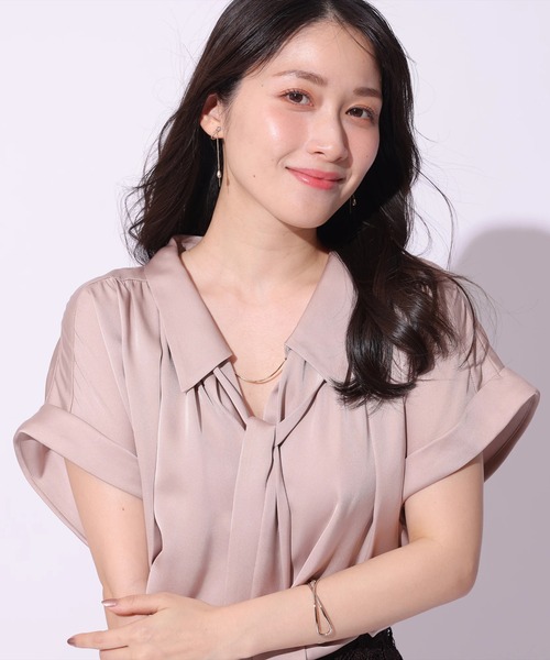 Apuweiser-riche（アプワイザーリッシェ）の「フロントチェーンブラウス（シャツ/ブラウス・レディース・ベージュ系その他/ピンク/ネイビー・1/2）」の16枚目の写真