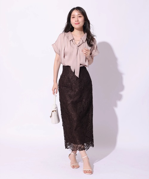 新品 アプワイザーリッシェ フロント チェーン ブラウス ベージュ アプワイザー・リッシェ Apuweiser-riche フロントチェーン