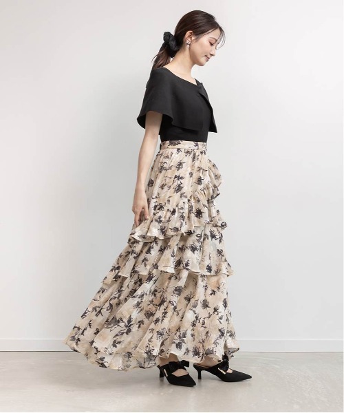 RANDA(ランダ)の「ケープニットドッキングワンピース(ワンピース・レディース・ブラック/ホワイト/グリーン・1/0)」の22枚目の写真