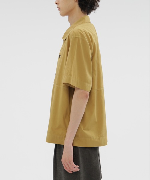 MHL.（エムエイチエル）の「GARMENT DYE COTTON POPLIN（シャツ/ブラウス・メンズ・ホワイト/ライトブラウン・LARGE/MEDIUM）」の9枚目の写真