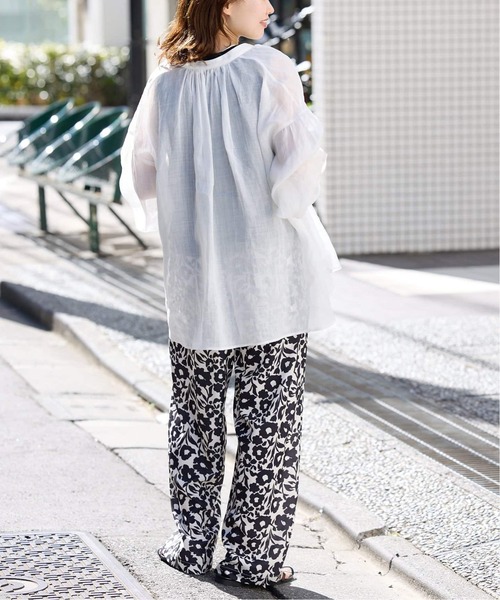 SLOBE IENA（スローブイエナ）の「《追加》ラミースキッパーシャツ（シャツ/ブラウス・レディース・ネイビー/ホワイト/ブラウン/ピンク・FREE）」の20枚目の写真