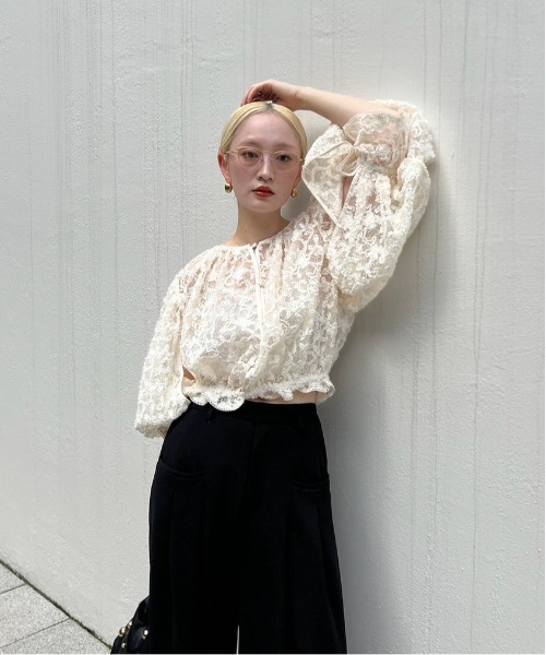 アメリ BRUSHED LACE VOLUME SLEEVE BLOUSE BRUSHED LACE VOLUME SLEEVE BLOUSE（シャツ/ブラウス）｜Ameri