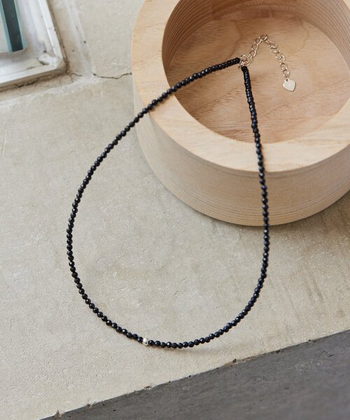 ear PAPILLONNER(イアパピヨネ)の「《スターリングシルバー使用》粒ストーンネックレス(ネックレス・レディース・ブラック/ブルー系その他/ネイビー・FREE)」の10枚目の写真