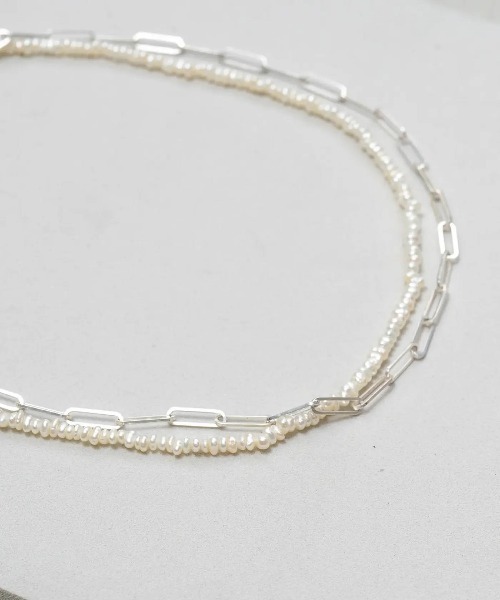 HERGO（ハーゴ）の「NP:HERGO Flat Chain Baby Pearl Necklace SV-925（ネックレス・メンズ・ブラック/ホワイト・FREE）」の4枚目の写真