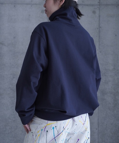 k3&co.（ケイスリーアンドコー）の「Back-tucked high-neck top（Tシャツ/カットソー・レディース・ブラック/ベージュ/ネイビー・ONE SIZE）」の20枚目の写真