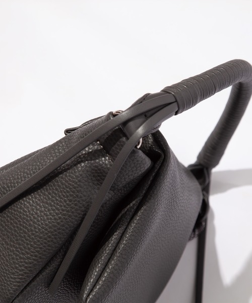F/CE. (エフシーイー)の「F/CE. TECH LEATHER MINI POUCH / エフシーイー テックレザー ミニポーチ(ハンドバッグ・メンズ・ブラック/アイボリー/チャコール・FREE)」の18枚目の写真