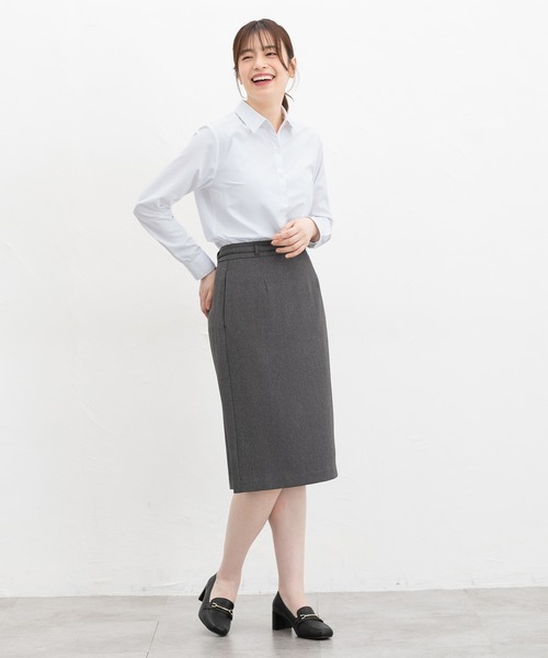 Honeys(ハニーズ)の「【らくらくアイロン】織柄スキッパーシャツ(ビジネスシャツ・レディース・ホワイト/ネイビー/グレイッシュブルー/ライトベージュ/サックスブルー・S/M/LL/L/3L)」の12枚目の写真