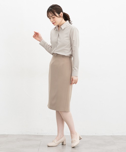 Honeys(ハニーズ)の「【らくらくアイロン】織柄スキッパーシャツ(ビジネスシャツ・レディース・ホワイト/ネイビー/グレイッシュブルー/ライトベージュ/サックスブルー・S/M/LL/L/3L)」の18枚目の写真