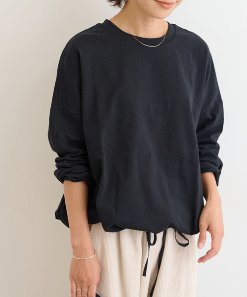 JOURNAL STANDARD relume（ジャーナルスタンダード　レリューム）の「《追加》ギャザーヘムロングスリーブ（Tシャツ/カットソー・レディース・ブラック/ホワイト/ライトグレー/ベージュ・FREE）」の3枚目の写真