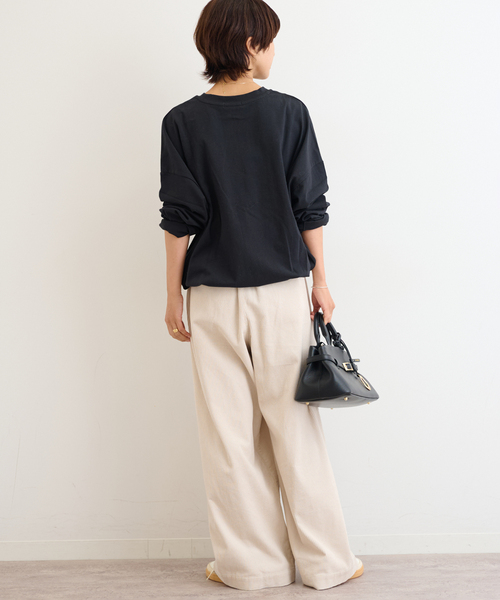 JOURNAL STANDARD relume（ジャーナルスタンダード　レリューム）の「《追加》ギャザーヘムロングスリーブ（Tシャツ/カットソー・レディース・ブラック/ホワイト/ライトグレー/ベージュ・FREE）」の9枚目の写真