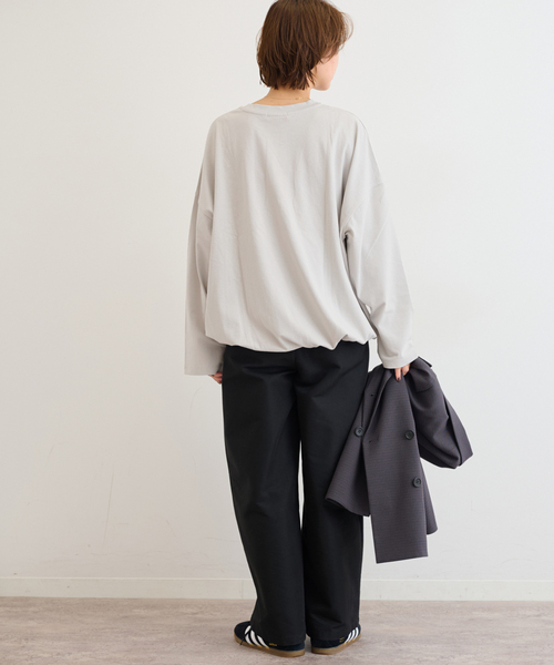 JOURNAL STANDARD relume（ジャーナルスタンダード　レリューム）の「《追加》ギャザーヘムロングスリーブ（Tシャツ/カットソー・レディース・ブラック/ホワイト/ライトグレー/ベージュ・FREE）」の20枚目の写真