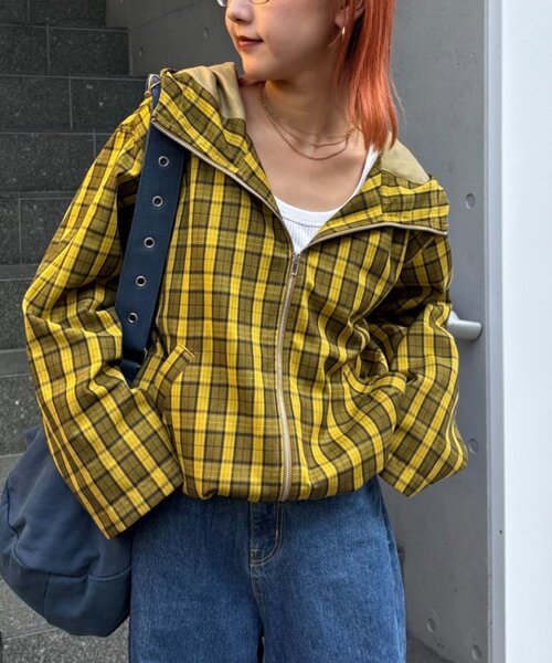 CIAOPANIC TYPY（チャオパニックティピー）の「【UNISEX】チェックフルジップシャツジャケット（ブルゾン・レディース・マスタード/イエロー/ブルー/ブラック・LARGE/MEDIUM）」の4枚目の写真