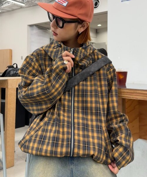 CIAOPANIC TYPY（チャオパニックティピー）の「【UNISEX】チェックフルジップシャツジャケット（ブルゾン・レディース・マスタード/イエロー/ブルー/ブラック・LARGE/MEDIUM）」の21枚目の写真