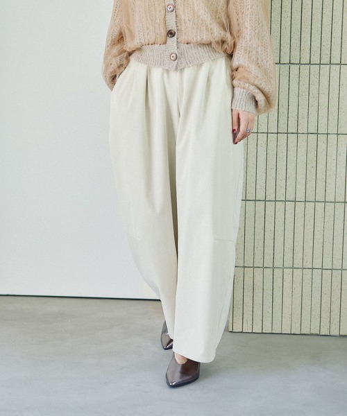 LEPSIM(レプシィム)の「イージーコクーンワイドパンツ 499926(その他パンツ・レディース・アイボリー/ブラック/ブラウン・FREE/TALL)」の6枚目の写真