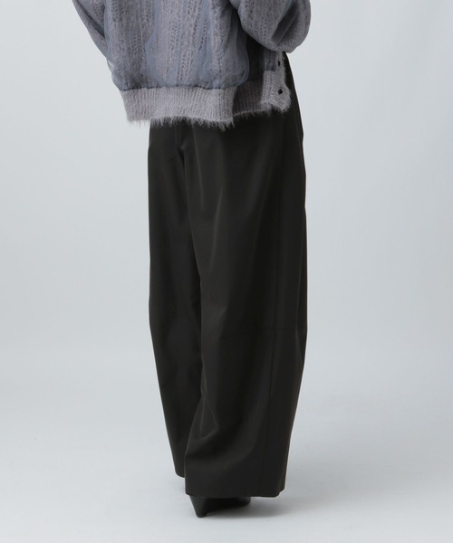 LEPSIM(レプシィム)の「イージーコクーンワイドパンツ 499926(その他パンツ・レディース・アイボリー/ブラック/ブラウン・FREE/TALL)」の12枚目の写真