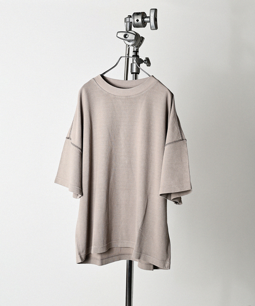 WISM(ウィズム)の「subtlebody / サトルボディ Helium T-Shirt Short Sleeve(Tシャツ/カットソー・メンズ・パープル系その他/オリーブ・MEDIUM/LARGE)」の1枚目の写真