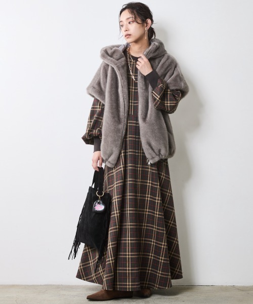 CHIC STYLE(シックスタイル)の「チェックパフスリーブロングワンピース<大きいサイズ有>シックスタイル(ワンピース・レディース・ブラウン系/グレー系・M/L/LL/3L/4L/5L)」の5枚目の写真