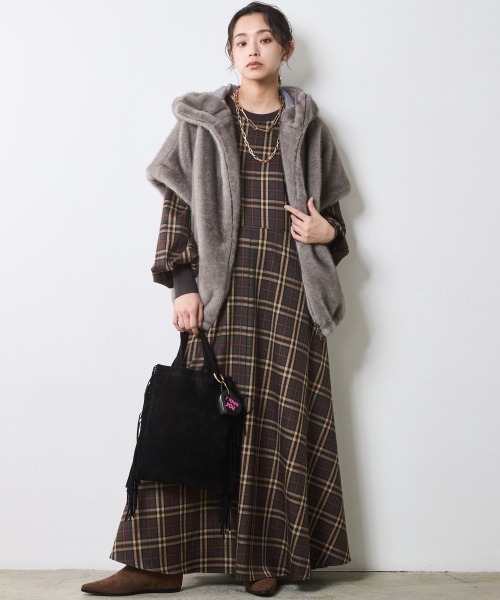 CHIC STYLE(シックスタイル)の「チェックパフスリーブロングワンピース<大きいサイズ有>シックスタイル(ワンピース・レディース・ブラウン系/グレー系・M/L/LL/3L/4L/5L)」の6枚目の写真