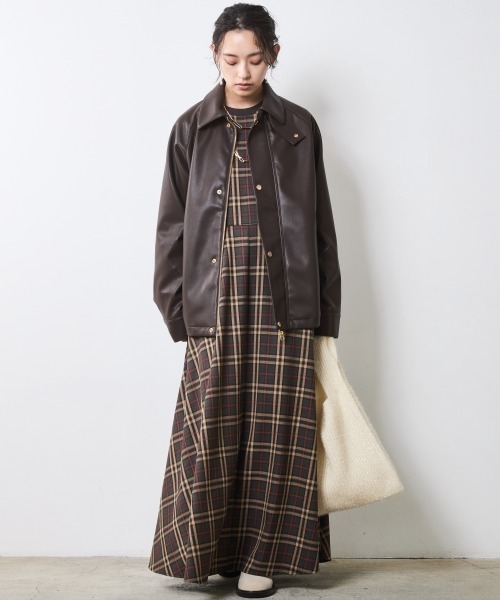CHIC STYLE(シックスタイル)の「チェックパフスリーブロングワンピース<大きいサイズ有>シックスタイル(ワンピース・レディース・ブラウン系/グレー系・M/L/LL/3L/4L/5L)」の8枚目の写真