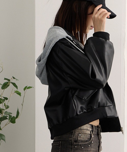 セール】フード付き ワイドシルエット フェイク レザージャケット