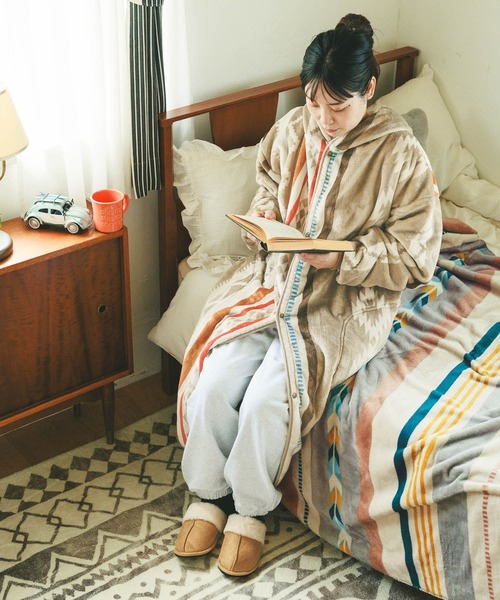 BAYFLOW（ベイフロー）の「[袖リブが嬉しい]着るブランケット25AW（ブランケット・メンズ・ブラウン系/ブラック系/グレー系/ホワイト系・ONE SIZE）」の4枚目の写真