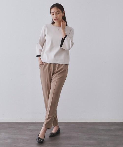 OPAQUE.CLIP(オペークドットクリップ)の「ウォームタッチ イージーテーパードパンツ【洗濯機洗OK/ストレッチ】(その他パンツ・レディース・チャコールグレー/ブラック/オフホワイト/キャメル・40/38/36/34/42)」の11枚目の写真