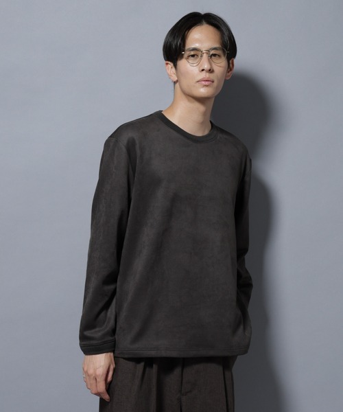 NANO universe（ナノユニバース）の「フェイクスエードプルオーバー 長袖（Tシャツ/カットソー・メンズ・チャコール/グレー系その他4/ブラック/アイボリー・XL/S/M/L）」の2枚目の写真