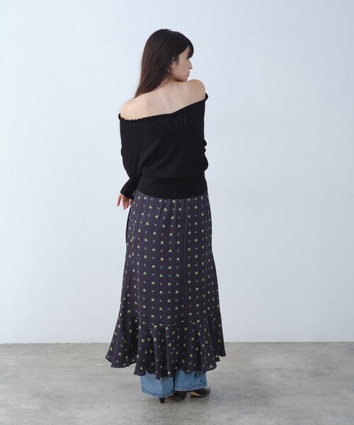 CODE A（コードエー）の「blooming flower wrap skirt（スカート・レディース・ワイン系1/ネイビー系・36/38）」の5枚目の写真