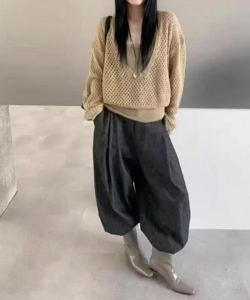 H.TOKYO(エイチトウキョウ)の「透かし編み Vネック アンサンブルプルオーバー(ニット/セーター・レディース・ダークグレー/ライトグレー/ベージュ・FREE)」の1枚目の写真