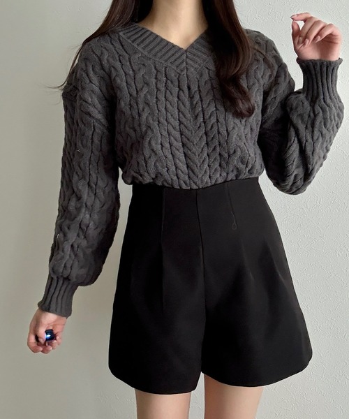 Cham.（チャム）の「Vネックケーブルニットトップス（ニット/セーター・レディース・グレー/アイボリー/ピンク・F）」の12枚目の写真