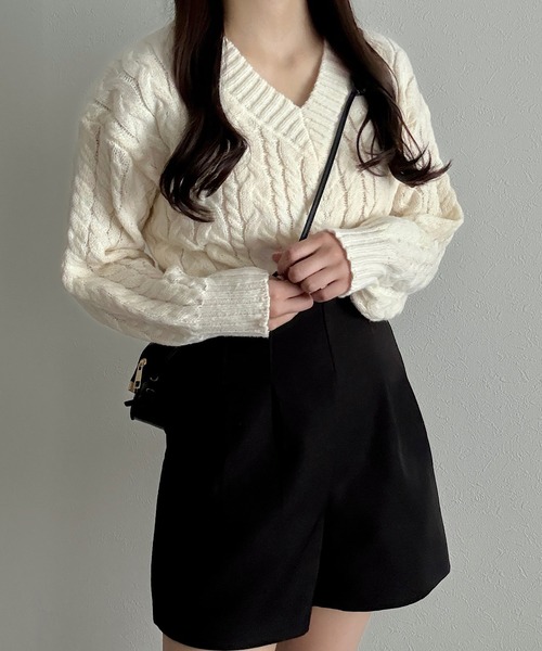 Cham.（チャム）の「Vネックケーブルニットトップス（ニット/セーター・レディース・グレー/アイボリー/ピンク・F）」の11枚目の写真