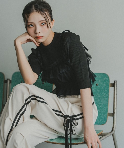 REDYAZEL(レディアゼル)の「ベロアリボンチュールビスチェ×ニットトップス(Tシャツ/カットソー・レディース・ブラック/オフホワイト/ピンク/ネイビー・FREE)」の19枚目の写真