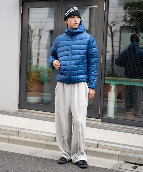 WEGO（ウィゴー）の「WEGO/コンパクトフィットパファーフーディー（ダウンジャケット/コート・メンズ・ブラック/ブルー・MEDIUM/LARGE）」の5枚目の写真