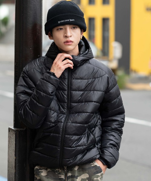 WEGO（ウィゴー）の「WEGO/コンパクトフィットパファーフーディー（ダウンジャケット/コート・メンズ・ブラック/ブルー・MEDIUM/LARGE）」の7枚目の写真