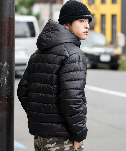 WEGO（ウィゴー）の「WEGO/コンパクトフィットパファーフーディー（ダウンジャケット/コート・メンズ・ブラック/ブルー・MEDIUM/LARGE）」の10枚目の写真