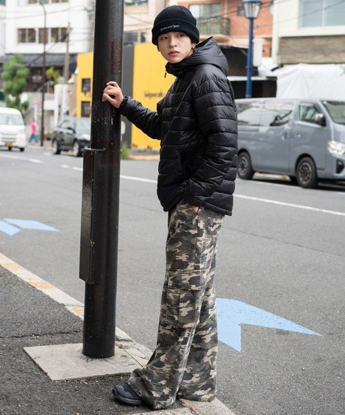 WEGO（ウィゴー）の「WEGO/コンパクトフィットパファーフーディー（ダウンジャケット/コート・メンズ・ブラック/ブルー・MEDIUM/LARGE）」の13枚目の写真