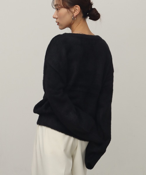 NOGLE(ノグル)の「【NOGLE/ノグル】オフショルミニシャギーVネックニット(ニット/セーター・レディース・ブラック/アイボリー/レッド/ブルー・FREE)」の17枚目の写真