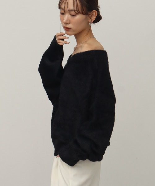 NOGLE(ノグル)の「【NOGLE/ノグル】オフショルミニシャギーVネックニット(ニット/セーター・レディース・ブラック/アイボリー/レッド/ブルー・FREE)」の20枚目の写真