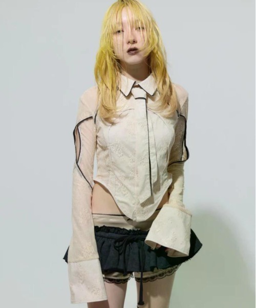 neith.（ネイス）の「neith./ネイス/Classic Lace Shirt(Beige