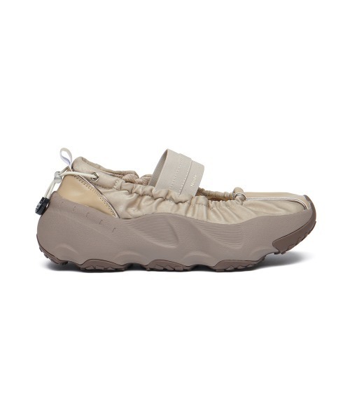 ROCKFISH WEATHERWEAR（ロックフィッシュウェザーウェア）の「PUFFIN SCRUNCH SNEAKERS（スニーカー・レディース・ブラック/ベージュ・23.0cm/23.5cm/24.0cm/24.5cm/25.0cm）」の2枚目の写真