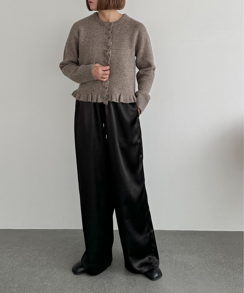 PILIT(ピリット)の「フリルカーディガン(カーディガン/ボレロ・レディース・グレー/チャコールグレー/グレイッシュベージュ・MEDIUM)」の15枚目の写真