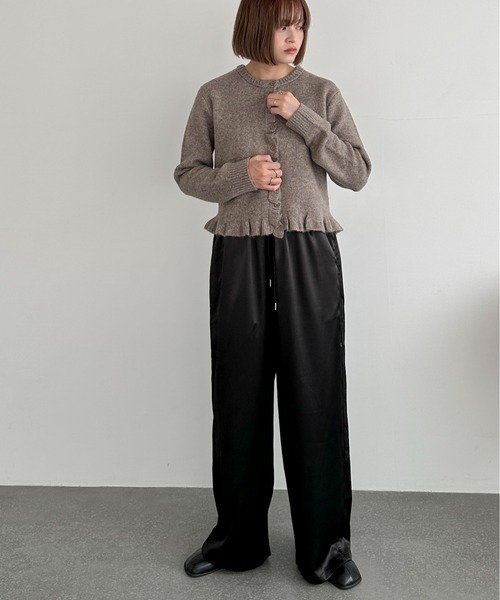 PILIT(ピリット)の「フリルカーディガン(カーディガン/ボレロ・レディース・グレー/チャコールグレー/グレイッシュベージュ・MEDIUM)」の14枚目の写真