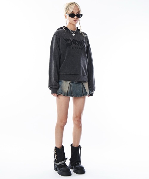 SHORT ROUND（ショートラウンド）の「SHORT ROUND/コンパクトフィットロゴプルオーバー（スウェット・メンズ・グレー/ブラック系その他・LARGE/MEDIUM）」の22枚目の写真