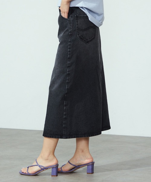 Lee（リー）の「Lee/リー リニューアル Lee BABE ストレッチ/ミドル丈デニムスカート 【豊富なサイズ展開XS-XL】（デニムスカート・レディース・インディゴブルー/ライトインディゴブルー/ブラック系その他・X-SMALL/MEDIUM/LARGE/X-LARGE/SMALL）」の6枚目の写真