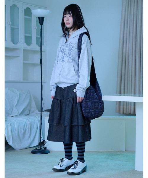 NICE GHOST CLUB（ナイスゴーストクラブ）の「A'GEM/9 × .kom 『NICE GHOST CLUB/ナイスゴーストクラブ』CHAOS GIRL HOODIE ZIP UP/アイコンガールデザイン ジップアップパーカー（パーカー・レディース・チャコールグレー/グレー・M）」の7枚目の写真