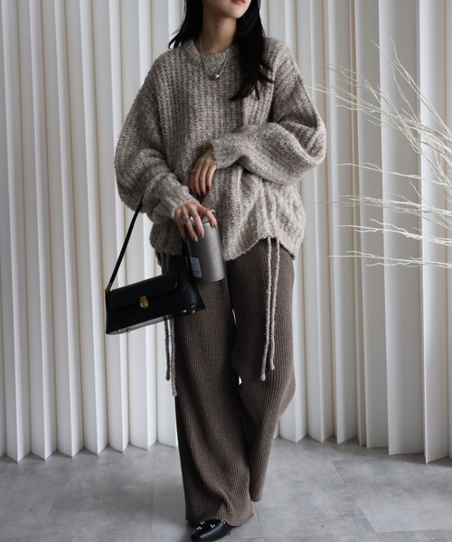 YENNA（イェンナ）の「【大人可愛いミックスニット】ミックスシャーリングビックニット（ニット/セーター・レディース・ベージュ/グリーン/ピンク/ブルー・FREE）」の13枚目の写真