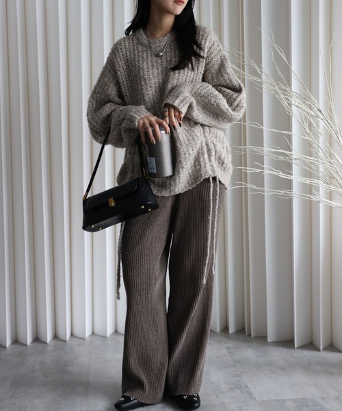 YENNA（イェンナ）の「【大人可愛いミックスニット】ミックスシャーリングビックニット（ニット/セーター・レディース・ベージュ/グリーン/ピンク/ブルー・FREE）」の14枚目の写真