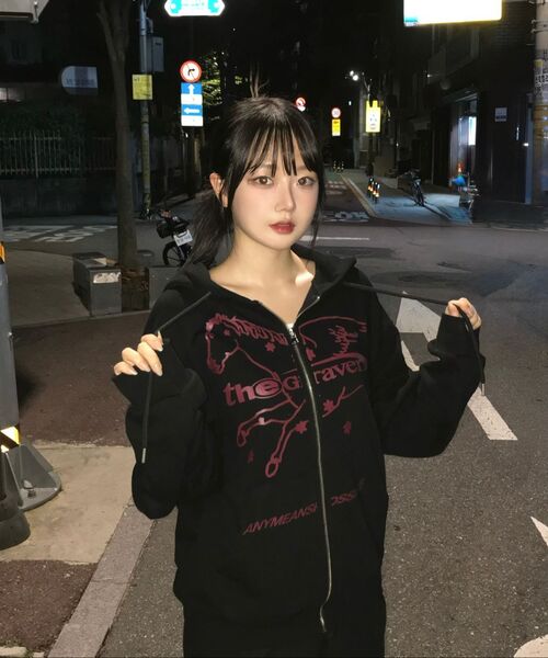 GRAVER（グレーバー）の「[ユニセックス]ユニコーンフードジップアップ_2カラー（パーカー・レディース・チャコールグレー/ブラック・MEDIUM/LARGE）」の7枚目の写真